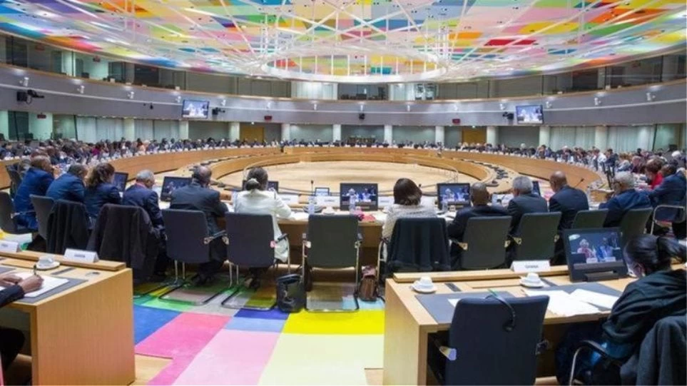 F.T.: Η Ευρώπη τερματίζει τη λιτότητα – Με «πάρα πολύ μικρή» ατζέντα το σημερινό Eurogroup